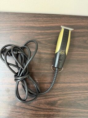 BaBylissPRO LoPROFX FX7065 professional corded trimmer in working condition